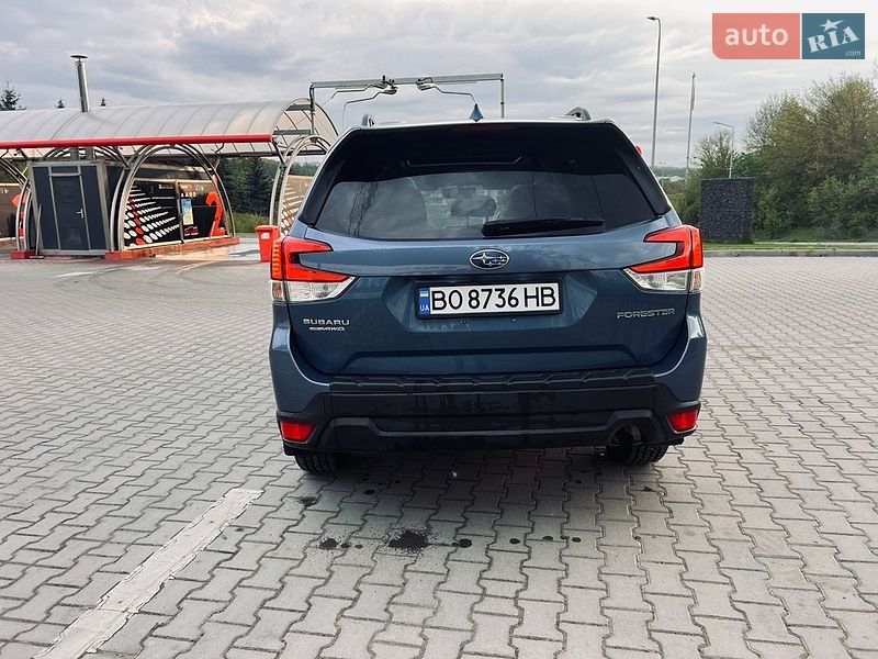 Внедорожник / Кроссовер Subaru Forester 2022 в Тернополе