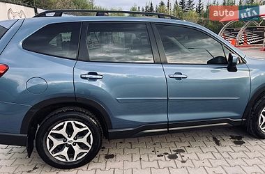 Внедорожник / Кроссовер Subaru Forester 2022 в Тернополе