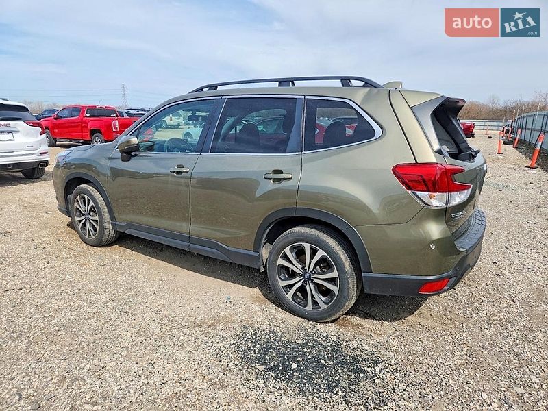 Внедорожник / Кроссовер Subaru Forester 2022 в Киеве
