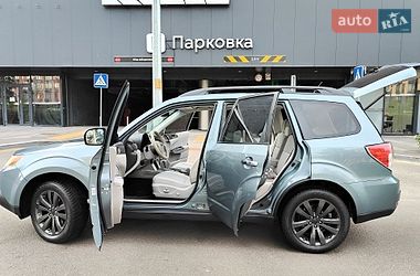 Внедорожник / Кроссовер Subaru Forester 2012 в Киеве