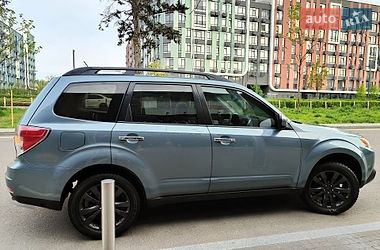 Внедорожник / Кроссовер Subaru Forester 2012 в Киеве