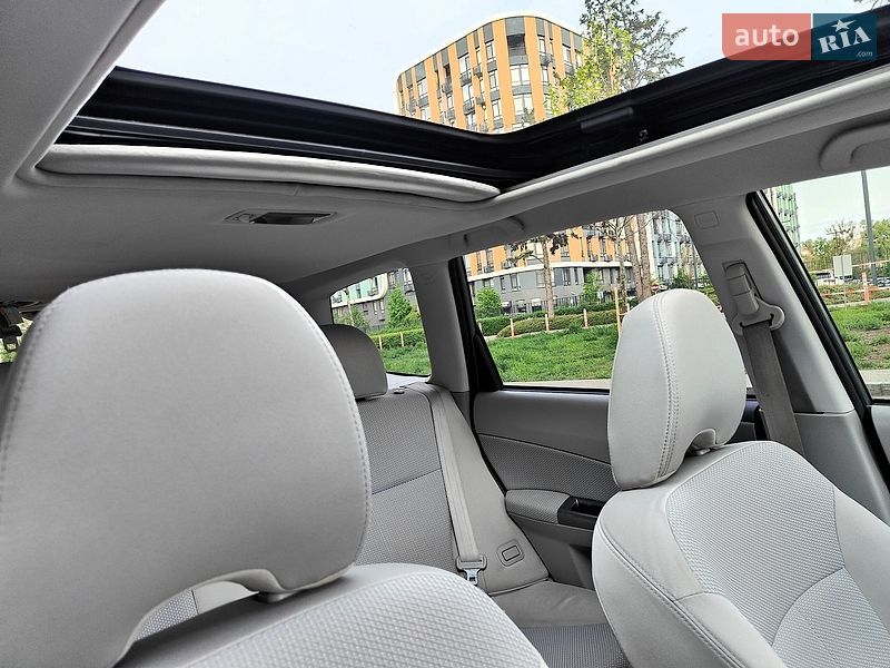 Внедорожник / Кроссовер Subaru Forester 2012 в Киеве