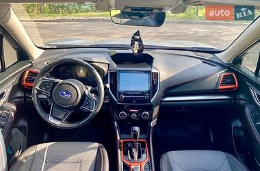Позашляховик / Кросовер Subaru Forester 2019 в Дніпрі