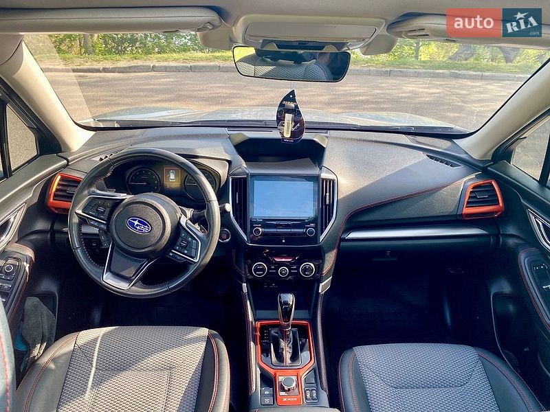 Позашляховик / Кросовер Subaru Forester 2019 в Дніпрі