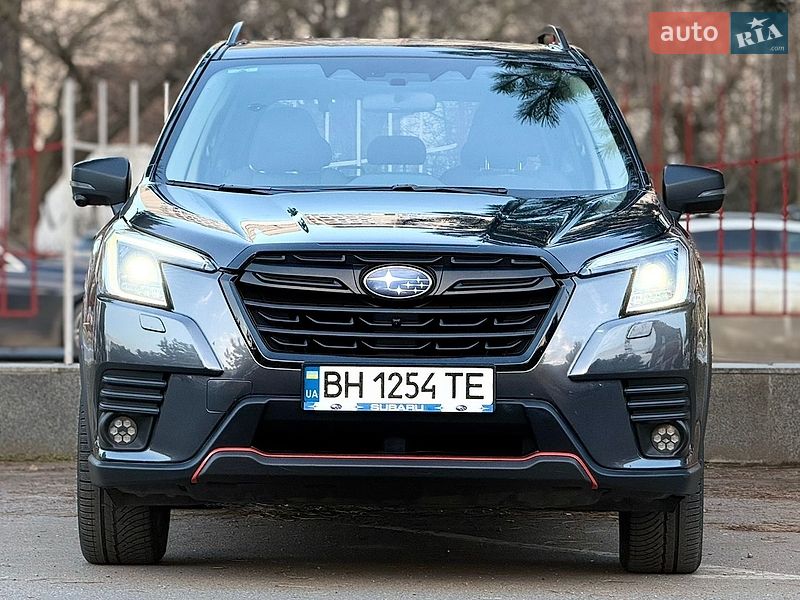 Внедорожник / Кроссовер Subaru Forester 2022 в Киеве