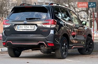 Внедорожник / Кроссовер Subaru Forester 2022 в Киеве