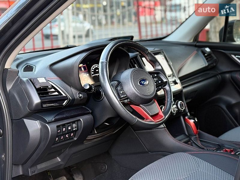 Внедорожник / Кроссовер Subaru Forester 2022 в Киеве