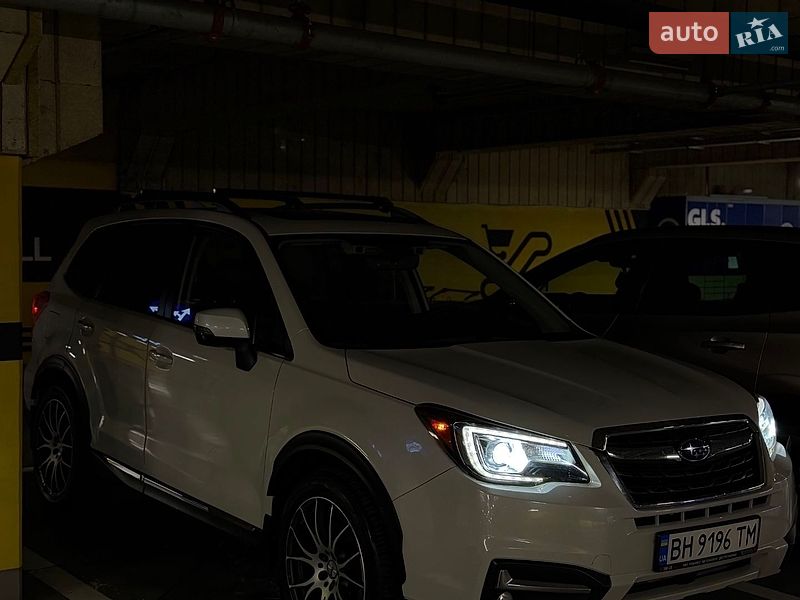 Позашляховик / Кросовер Subaru Forester 2017 в Одесі