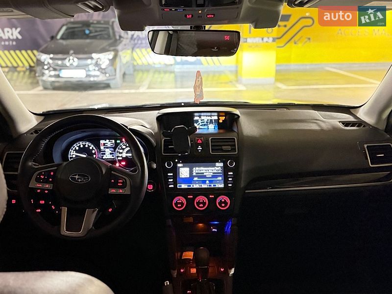 Позашляховик / Кросовер Subaru Forester 2017 в Одесі