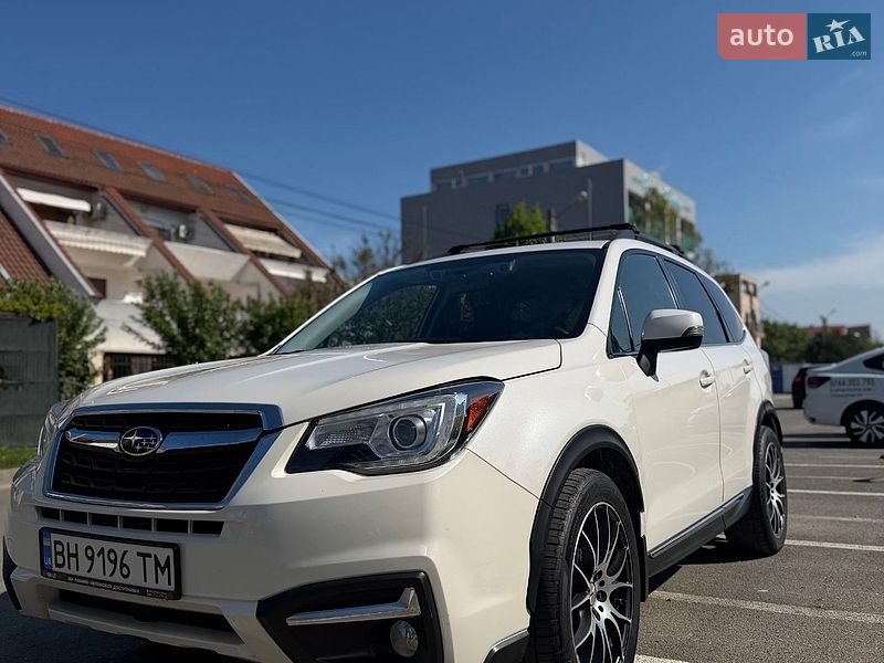 Позашляховик / Кросовер Subaru Forester 2017 в Одесі