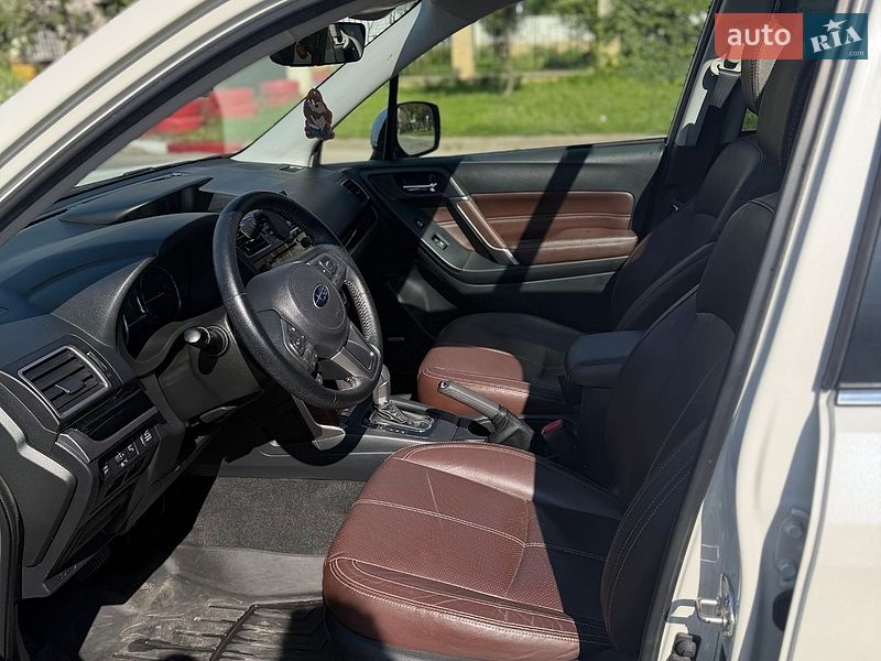 Позашляховик / Кросовер Subaru Forester 2017 в Одесі