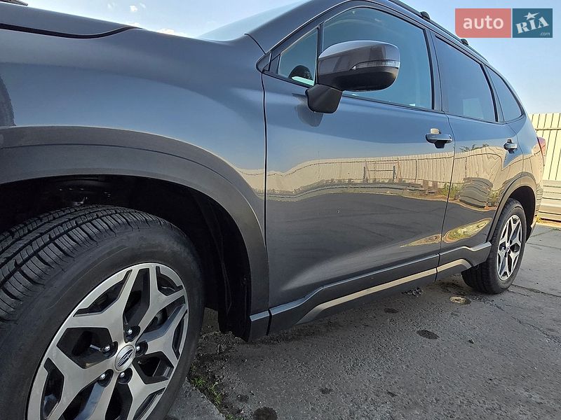 Позашляховик / Кросовер Subaru Forester 2021 в Броварах