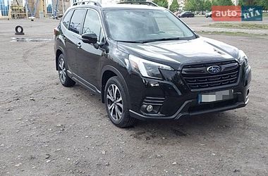 Внедорожник / Кроссовер Subaru Forester 2022 в Харькове