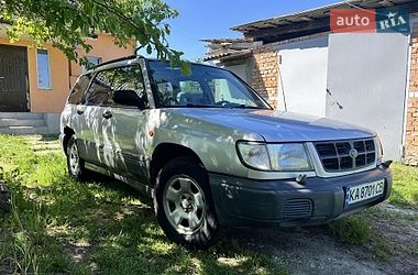 Внедорожник / Кроссовер Subaru Forester 1998 в Буче