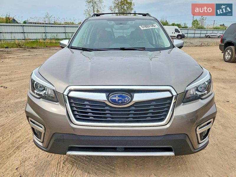 Внедорожник / Кроссовер Subaru Forester 2020 в Киеве