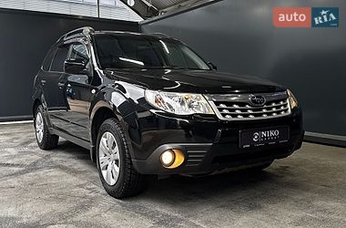 Позашляховик / Кросовер Subaru Forester 2011 в Києві