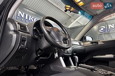 Позашляховик / Кросовер Subaru Forester 2011 в Києві