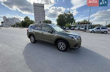 Позашляховик / Кросовер Subaru Forester 2023 в Горішніх Плавнях