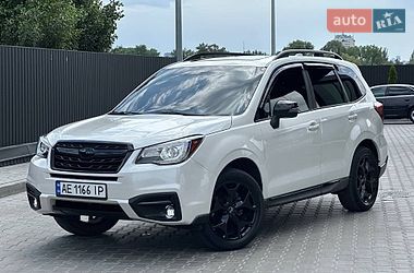 Позашляховик / Кросовер Subaru Forester 2017 в Дніпрі