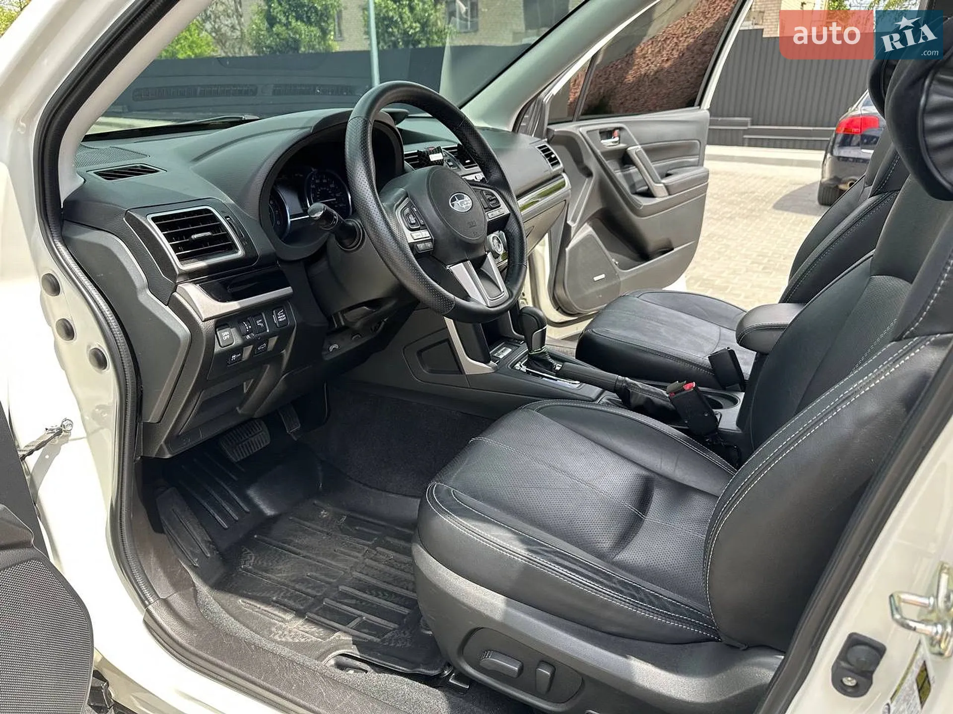 2017 Subaru Forester - мініатюра 11
