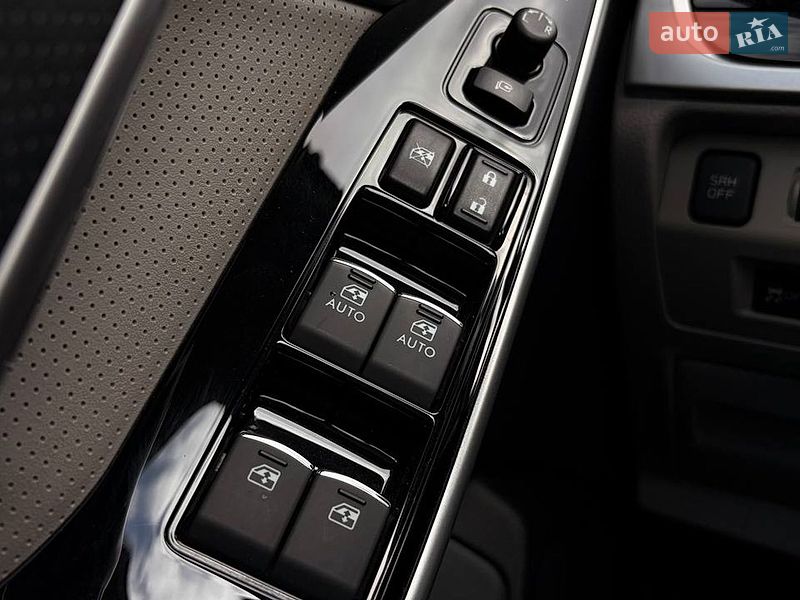 Позашляховик / Кросовер Subaru Forester 2017 в Києві