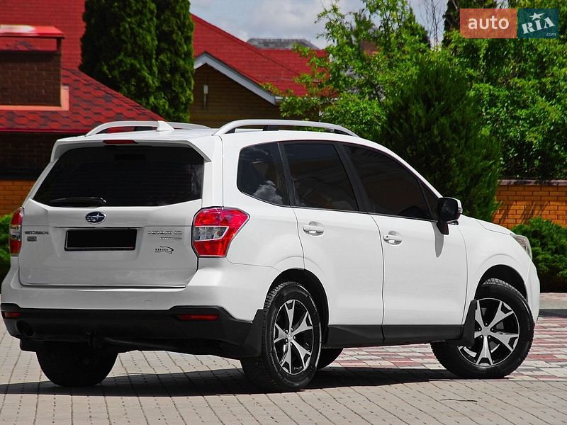 Внедорожник / Кроссовер Subaru Forester 2016 в Днепре