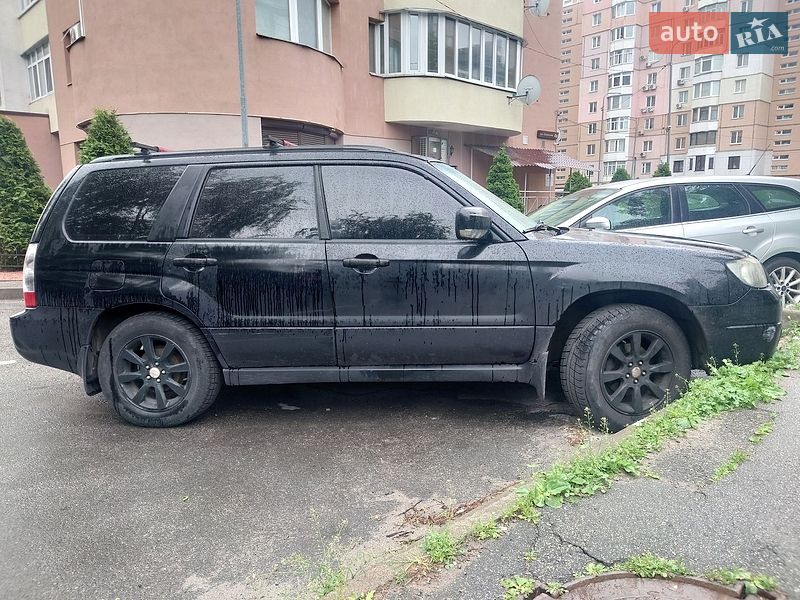 Внедорожник / Кроссовер Subaru Forester 2006 в Киеве