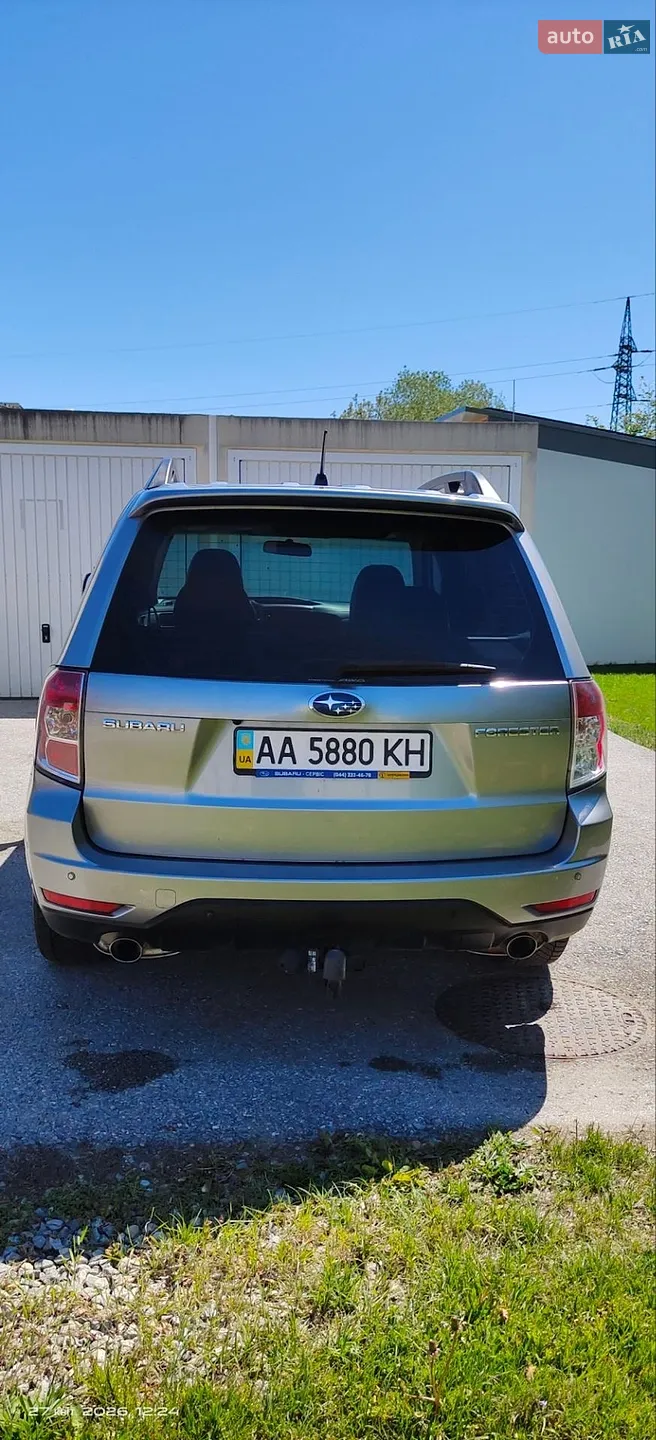 2010 Subaru Forester - мініатюра 2