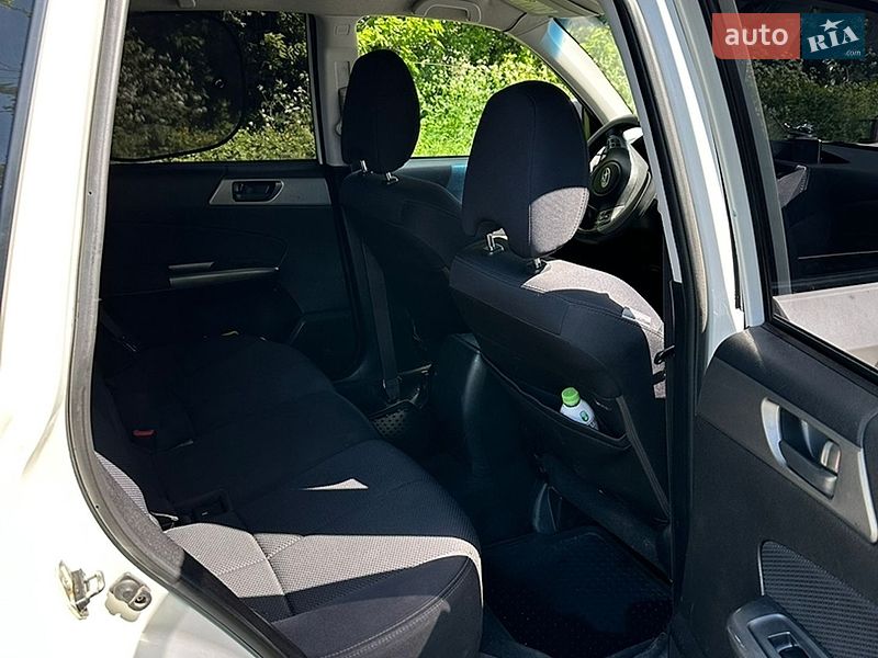 Позашляховик / Кросовер Subaru Forester 2011 в Хмельницькому