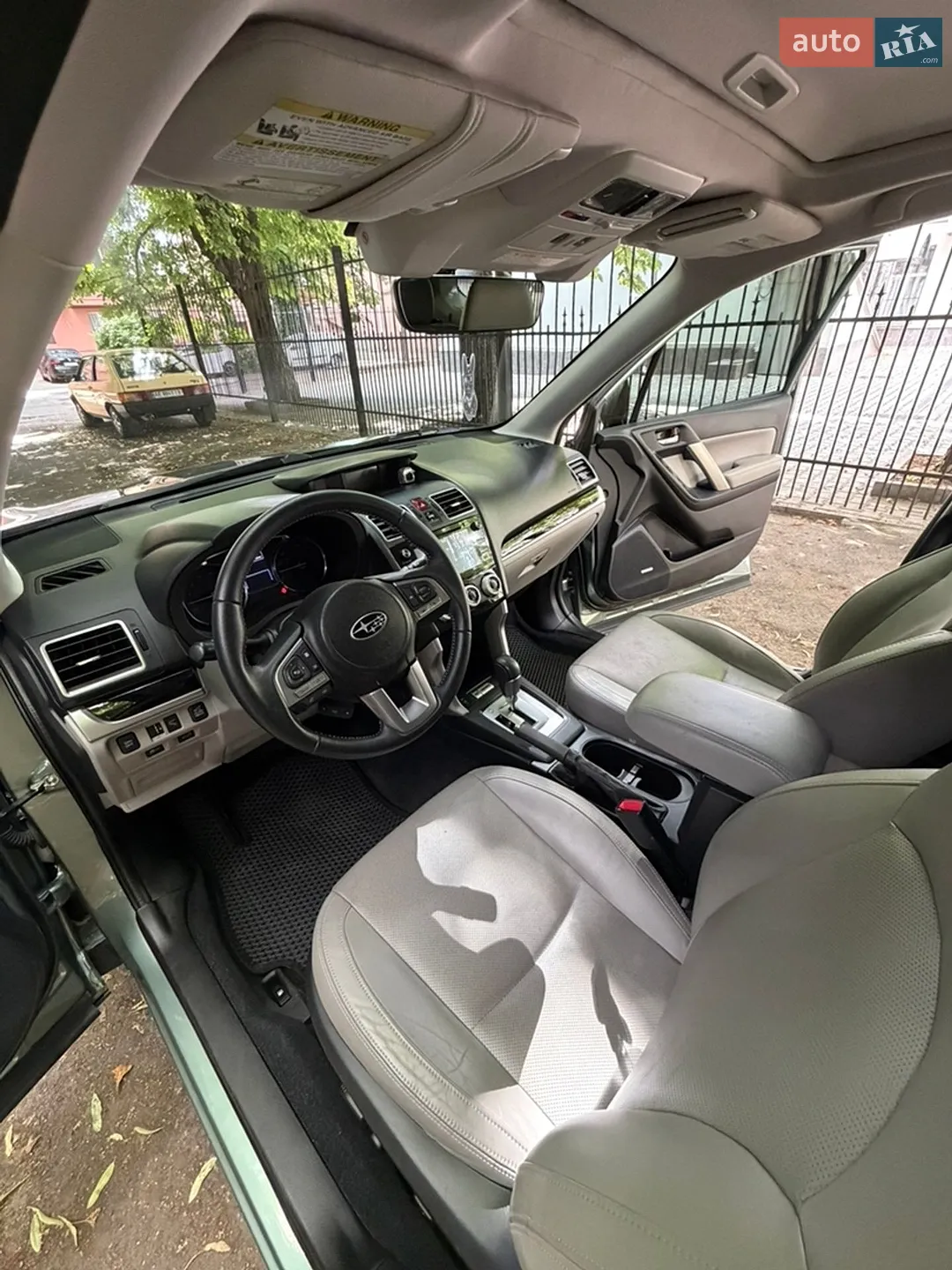 2016 Subaru Forester - мініатюра 25
