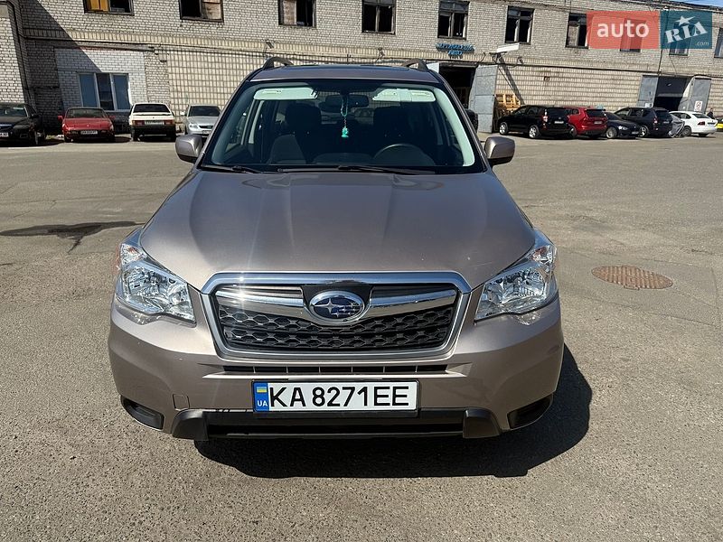 Позашляховик / Кросовер Subaru Forester 2014 в Києві