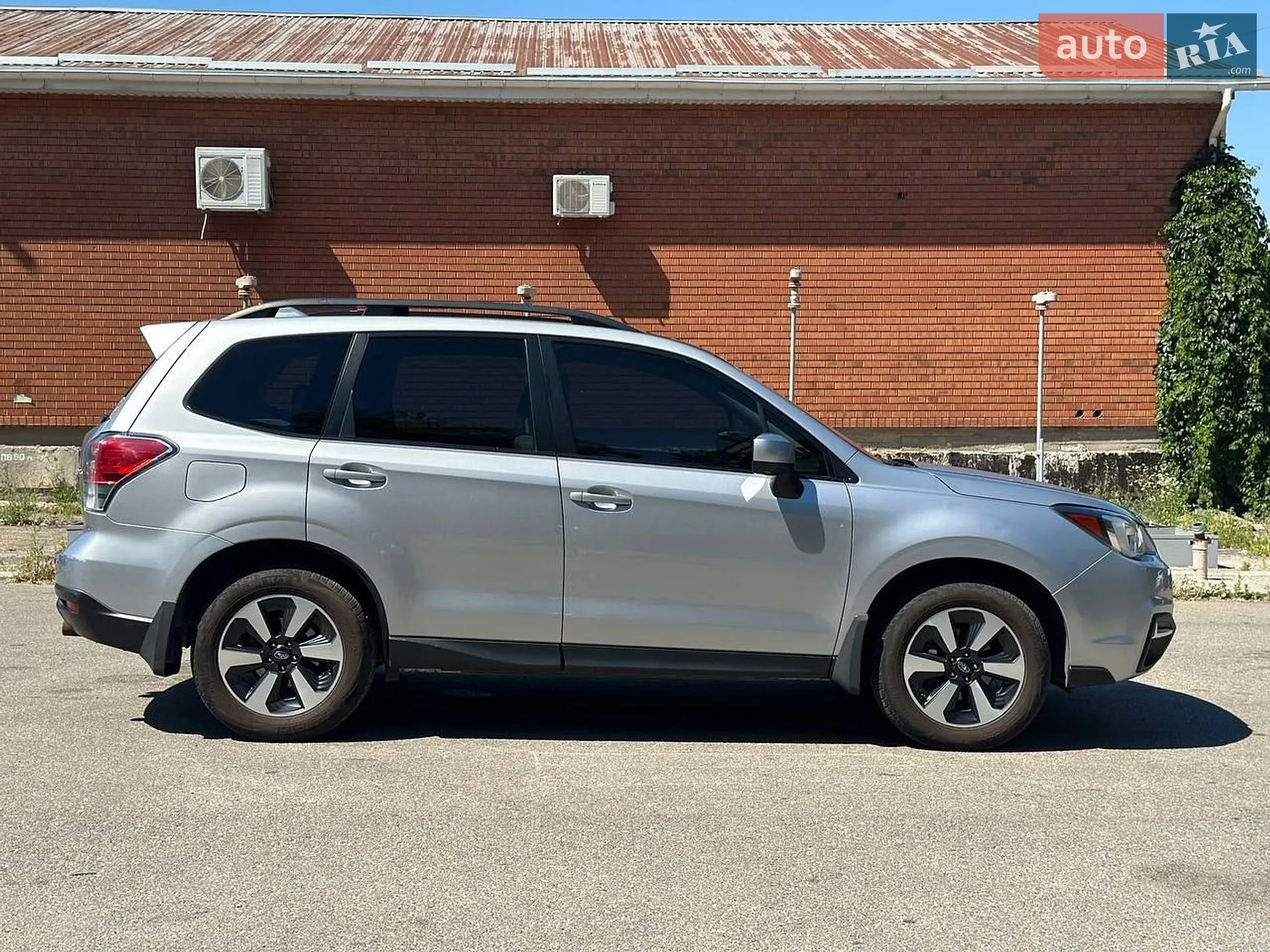 2017 Subaru Forester - мініатюра 8