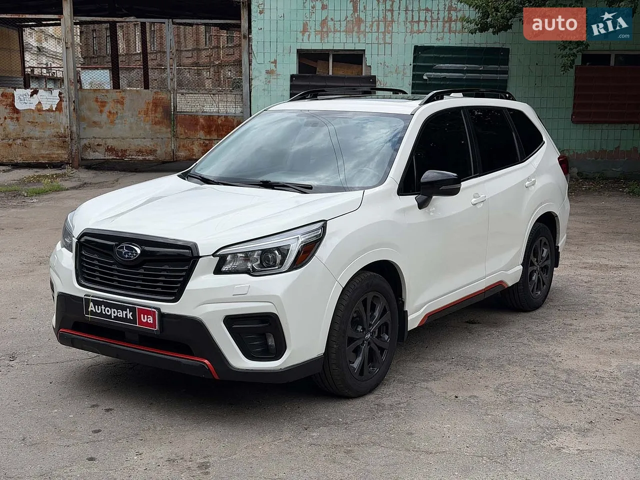 2017 Subaru Forester - мініатюра 18