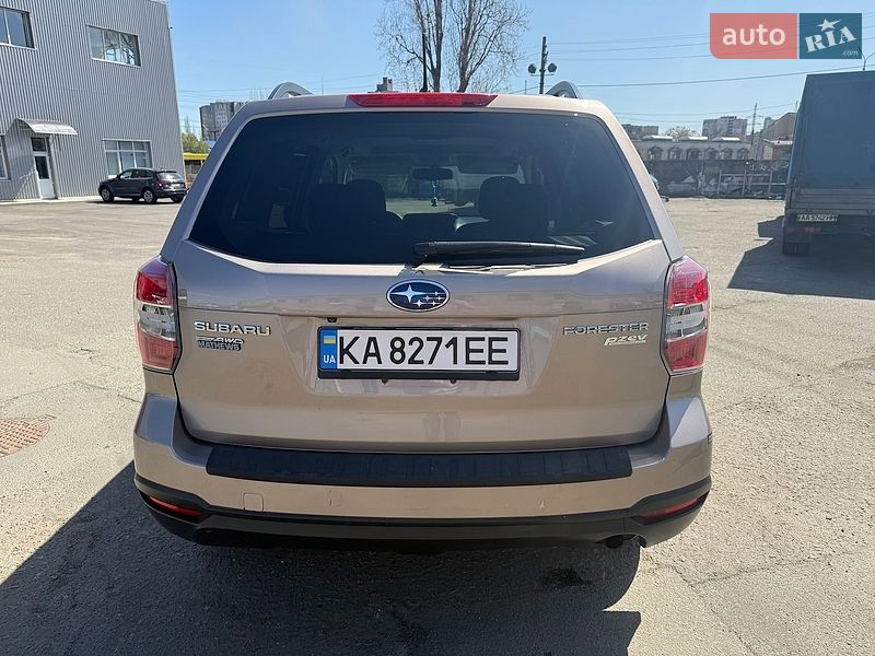 Позашляховик / Кросовер Subaru Forester 2014 в Києві