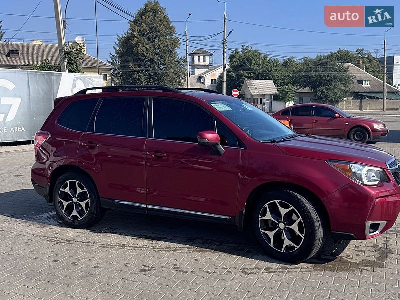 Внедорожник / Кроссовер Subaru Forester 2016 в Черновцах