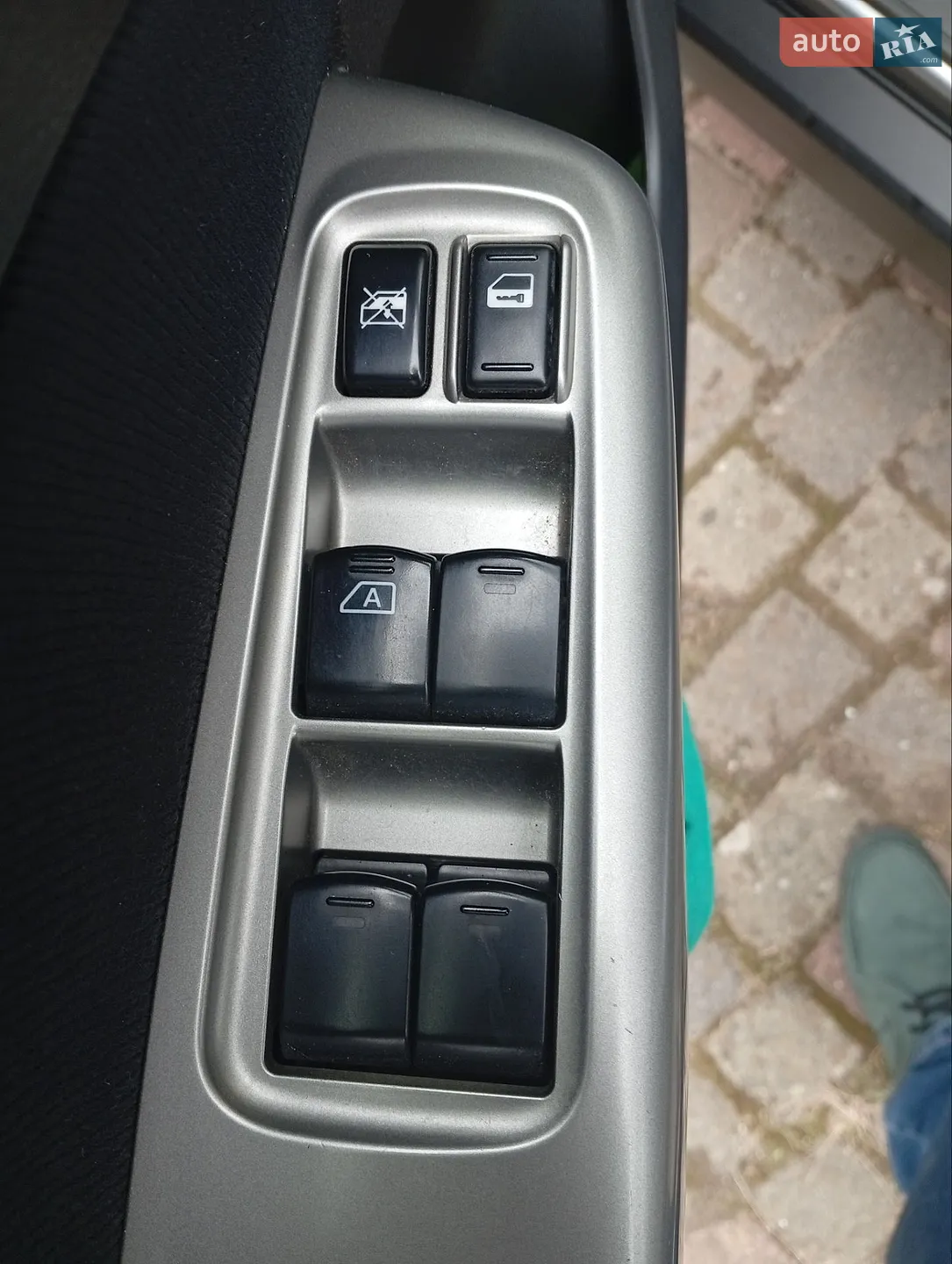 2010 Subaru Forester - мініатюра 30