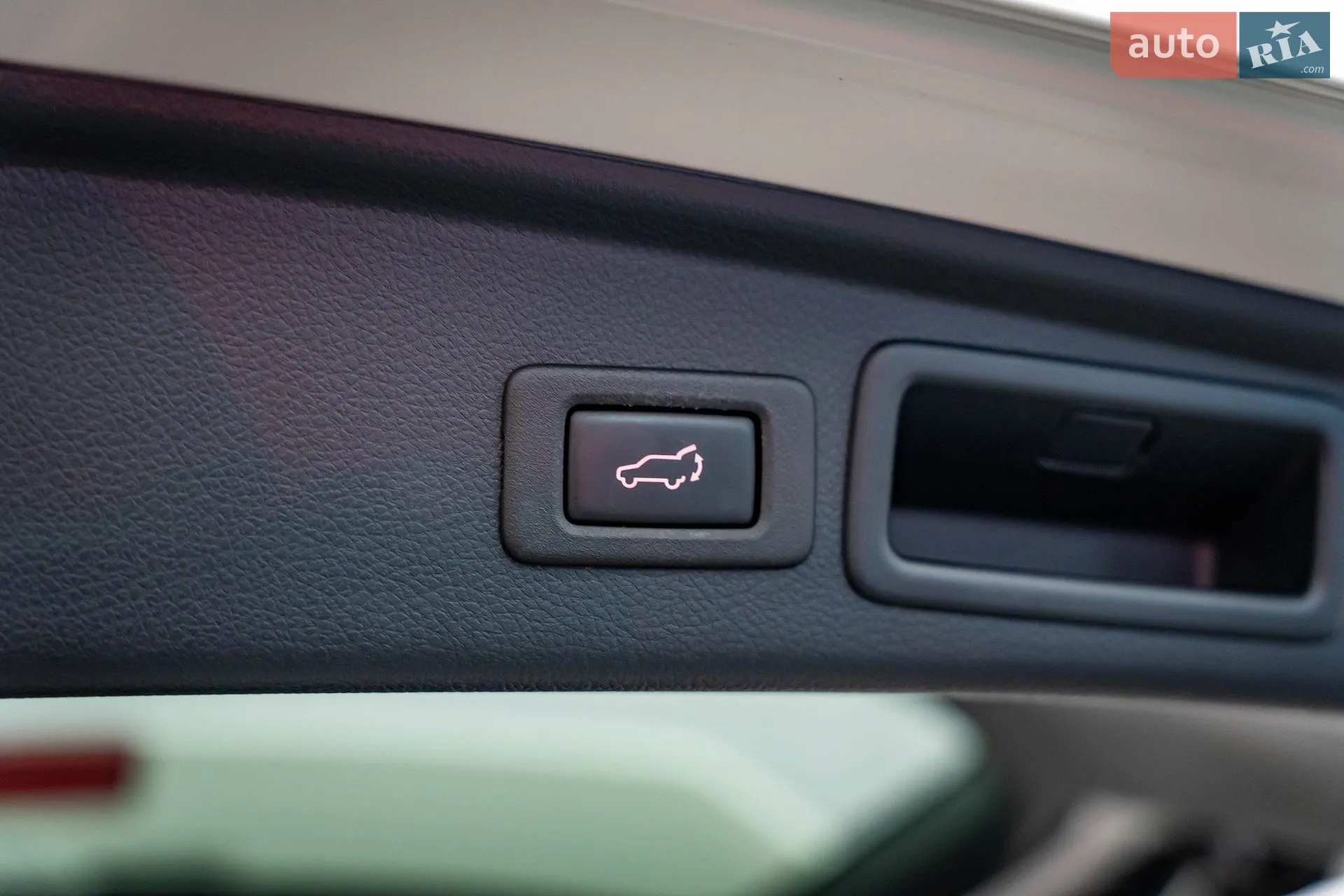 2017 Subaru Forester - мініатюра 8