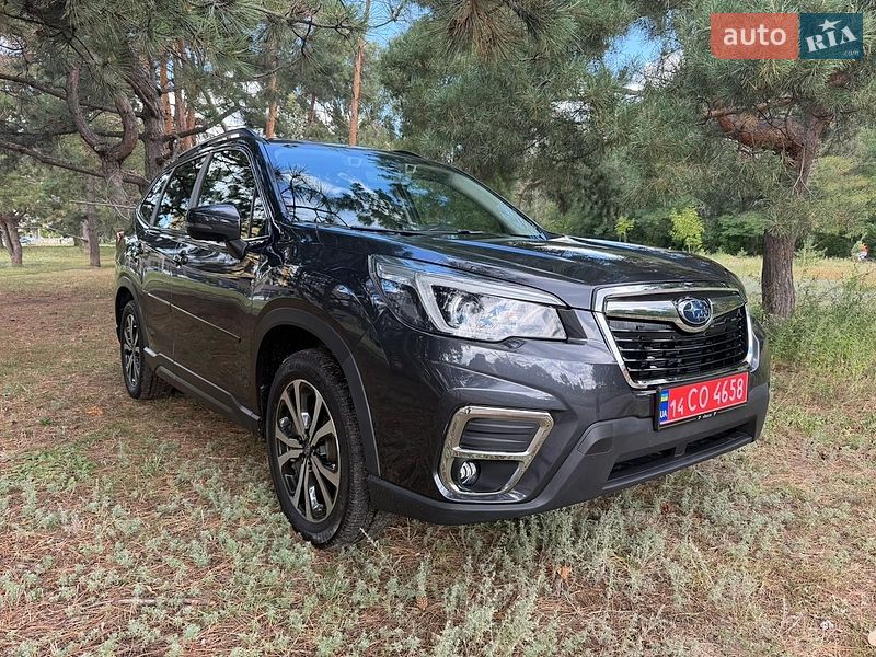 Subaru Forester, photos from the listing