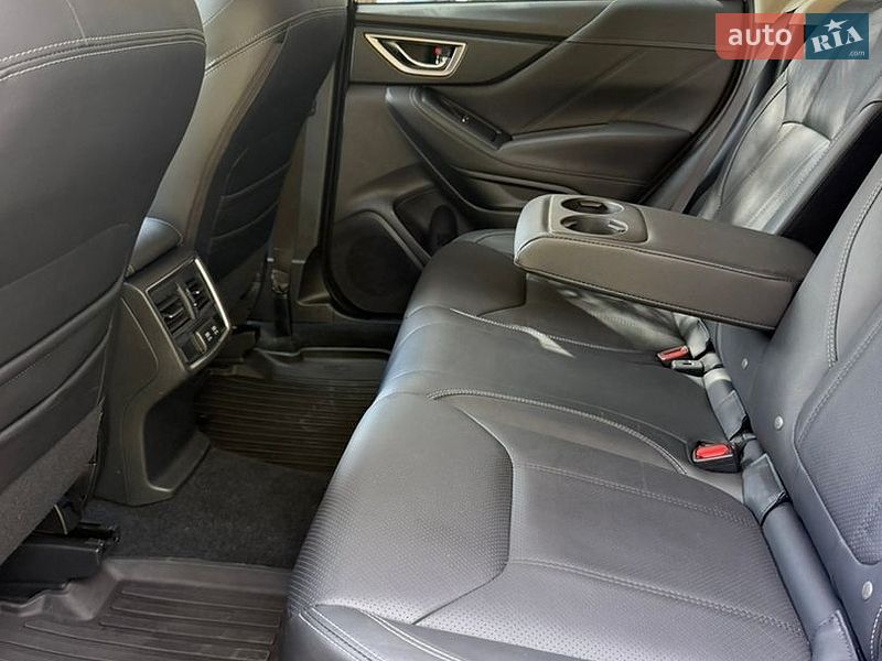 Внедорожник / Кроссовер Subaru Forester 2019 в Днепре