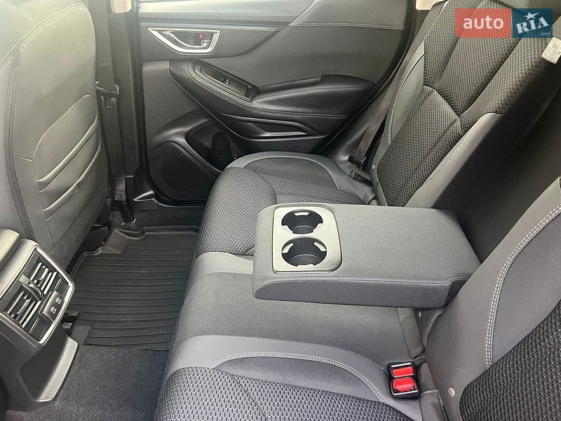 Внедорожник / Кроссовер Subaru Forester 2024 в Сумах