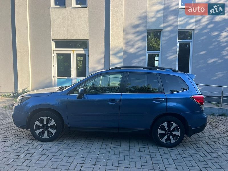 Внедорожник / Кроссовер Subaru Forester 2017 в Сумах
