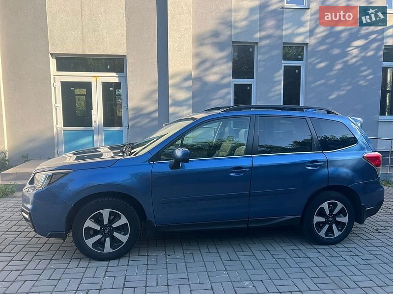 Внедорожник / Кроссовер Subaru Forester 2017 в Сумах