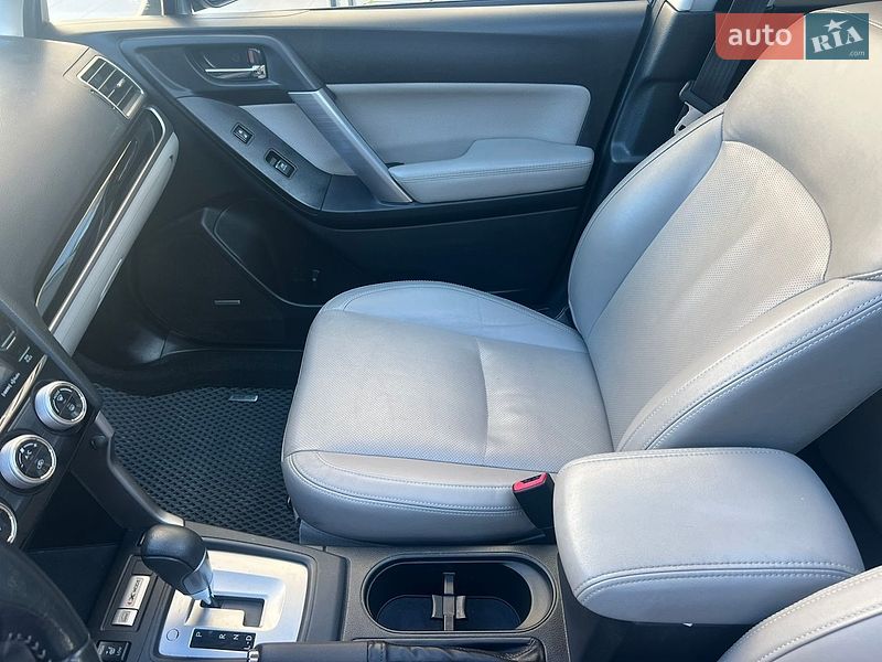 Внедорожник / Кроссовер Subaru Forester 2017 в Сумах