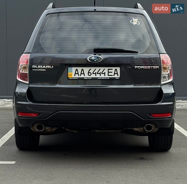 Позашляховик / Кросовер Subaru Forester 2011 в Києві