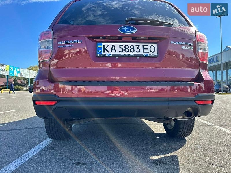 Внедорожник / Кроссовер Subaru Forester 2015 в Киеве