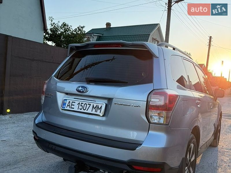 Позашляховик / Кросовер Subaru Forester 2017 в Запоріжжі