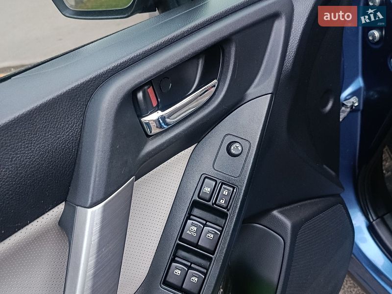 Позашляховик / Кросовер Subaru Forester 2015 в Сумах