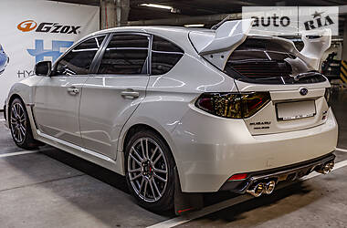 Хэтчбек Subaru Impreza WRX STI 2012 в Киеве