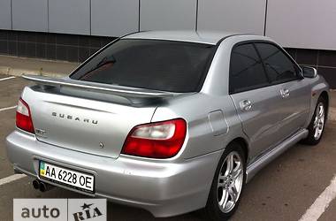 Седан Subaru Impreza 2002 в 