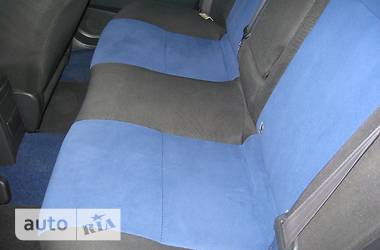Седан Subaru Impreza 2004 в 